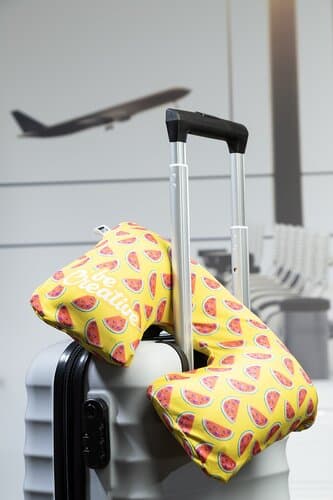 CreaNap Individuelles Reisekissen