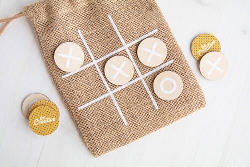 JUX Creative Tic-Tac-Toe-Spiel