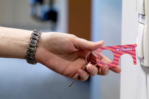 NoTouch Creative Hygiene-Schlüssel