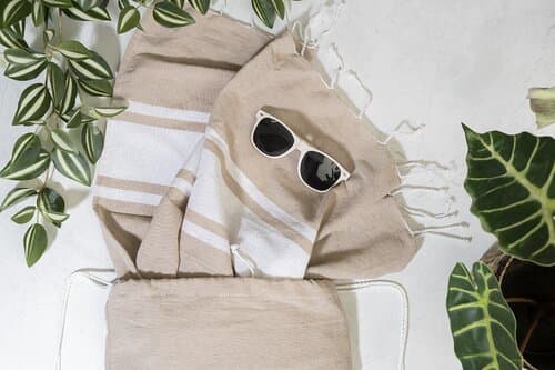 Tortuga Strandtuch und Turnbeutel aus recycelter Baumwolle