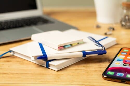 Relact Stick Haftnotizblock aus Milchkarton