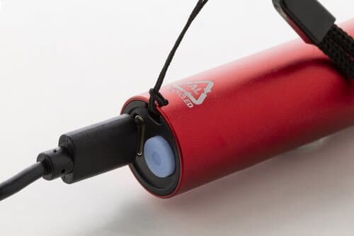 Chargelight Tone wiederaufladbare Taschenlampe aus recyceltem Aluminium