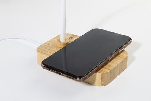 VoltGlow Multifunktionale Schreibtischlampe