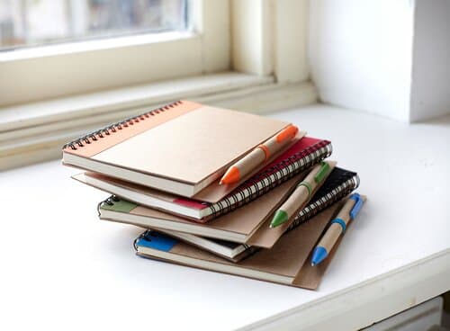 Notizbuch Stella | Recycelter Karton | Liniert | Kugelschreiber