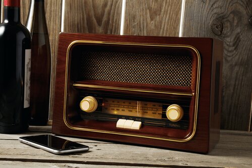 AM/ FM-Radio RECEIVER