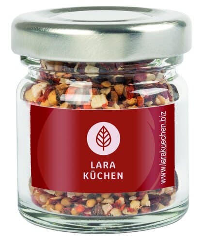 Korkengläser mit süßen Füllungen