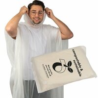 Regenponcho aus PLA in einer Tragetasche  kompostierbar