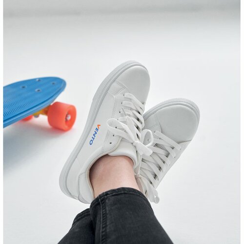 BLANCOS Sneakers aus PU Gr. 39