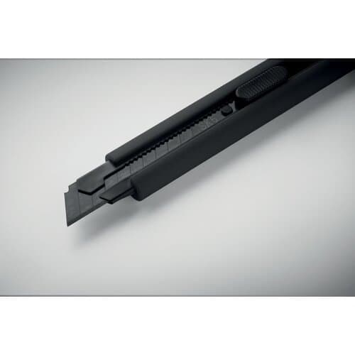 BLADE + Einziehbares Cuttermesser