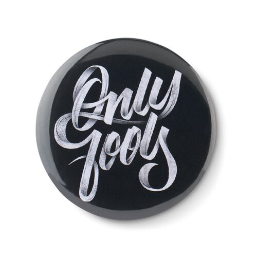 MIRROR Badge mit Make-up Spiegel