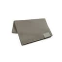 SERENITY. Schal aus recyceltem Polyester (100 % rPET) mit Aufnäher zur individuellen Veredelung