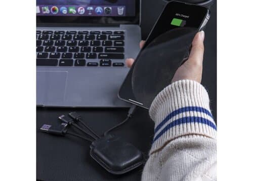 4001 | Xoopar Iné Gamma NFC Powerbank with Charging cables 3000mAh