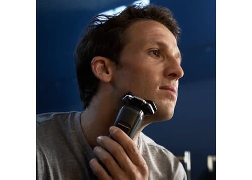 S7886|Philips Elektrischer Nass- und Trockenrasierer