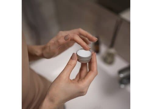 Runde Lippenbalsam-Dose aus recyceltem Aluminium