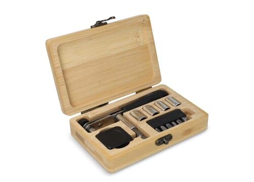 13-teiliges Werkzeugset in Bambusbox