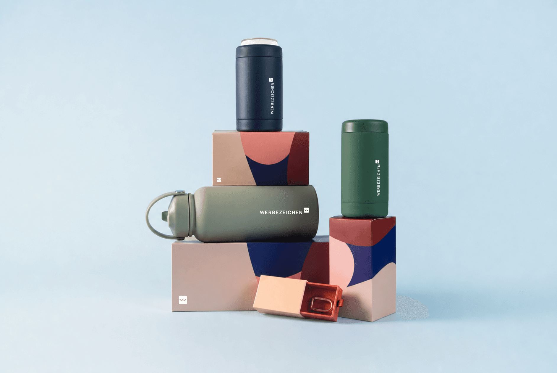 Header: Geometrische Formen Flaschen und Boxen