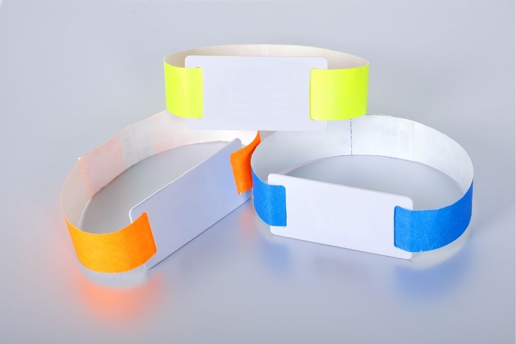 Schnapparmbänder