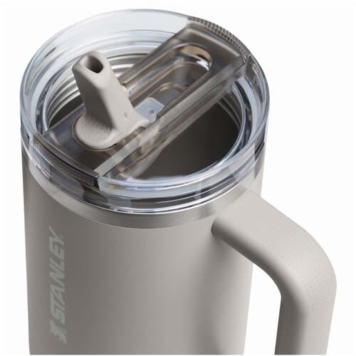Stanley Quencher® ProTour 1180 ml Thermobecher aus recyceltem Edelstahl mit Flip Strohhalm