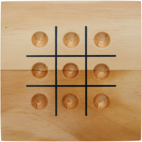 Strobus Tic-Tac-Toe Spiel aus Holz